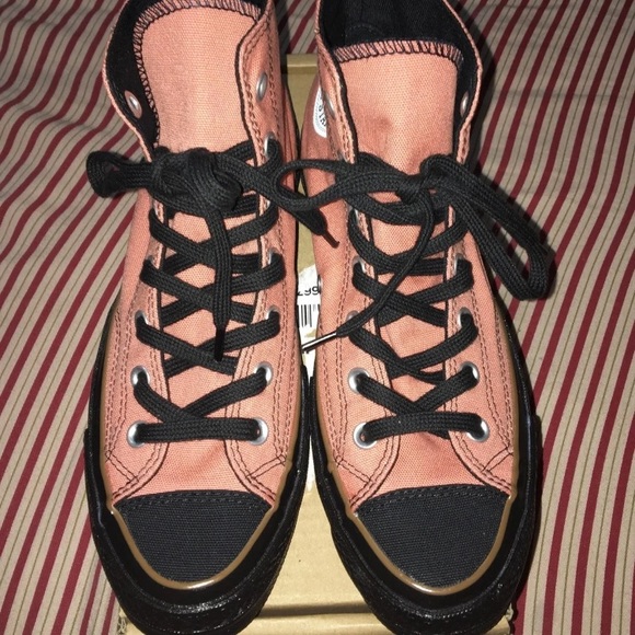 Converse - Picture 3 of 5